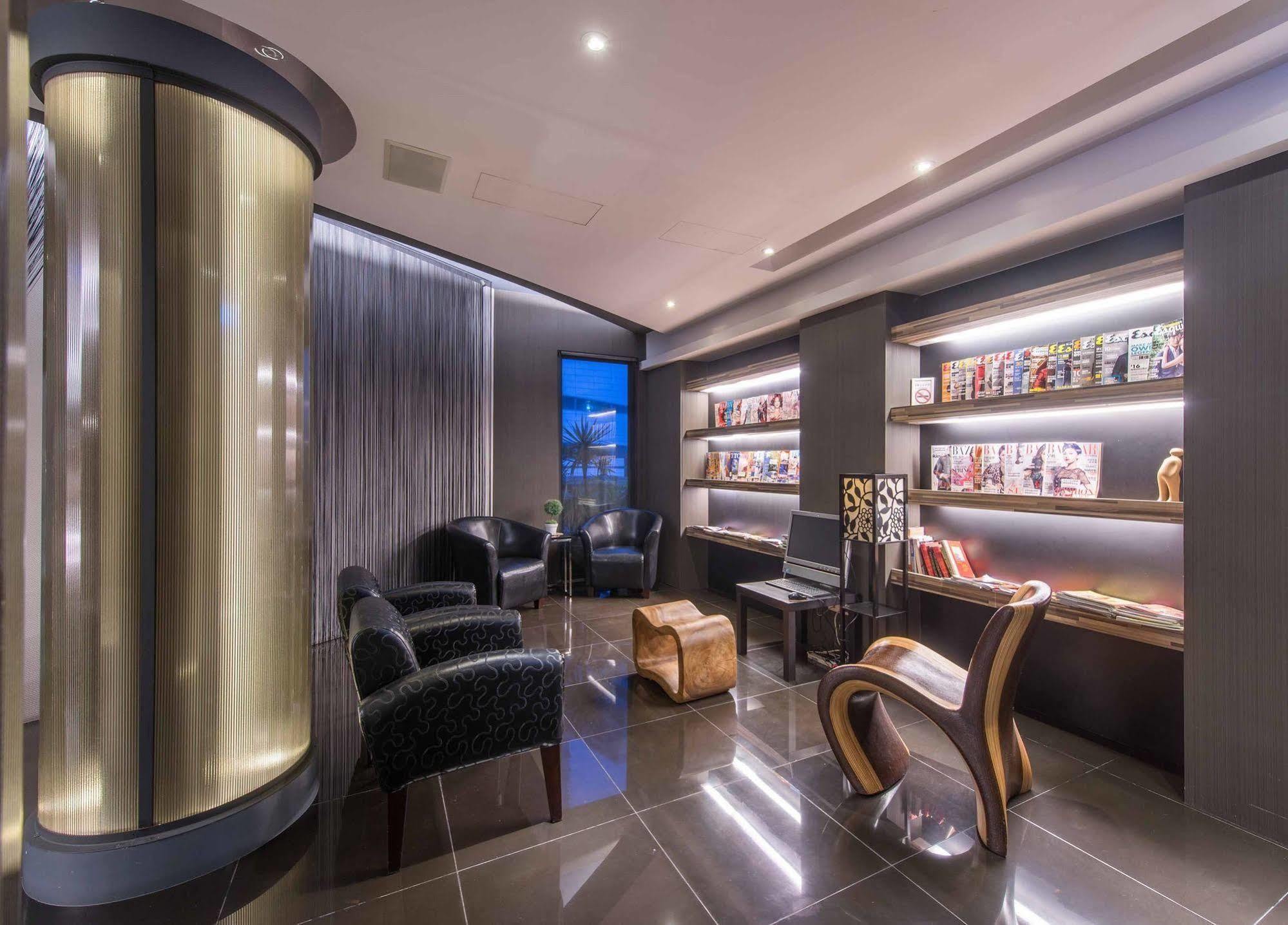 Forward Hotel Taipei Nangang Exterior photo